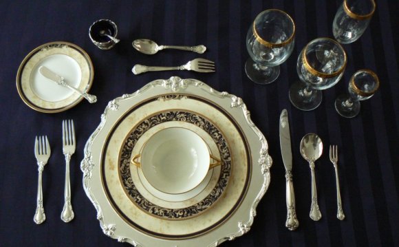 Formal Dinnerware Sets