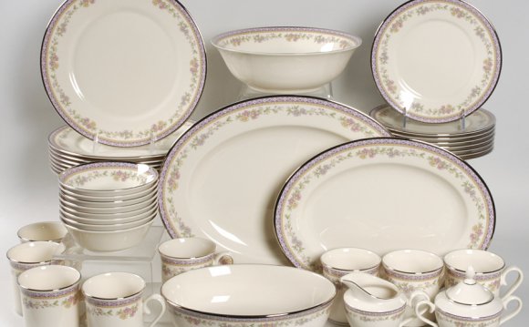 AmethystbyLenox –39-Piece Set