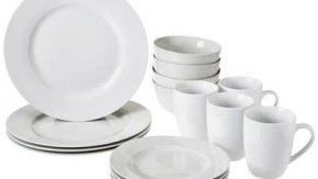 6. AmazonBasics 16-Piece Dinnerware Set