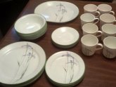 Casual Dinnerware Sets for 8